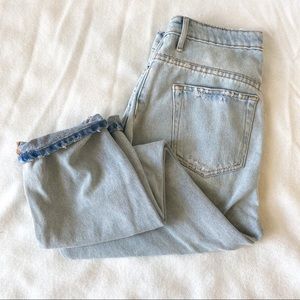 Calvin Klein Light Wash Vintage Mom Jeans Size 27